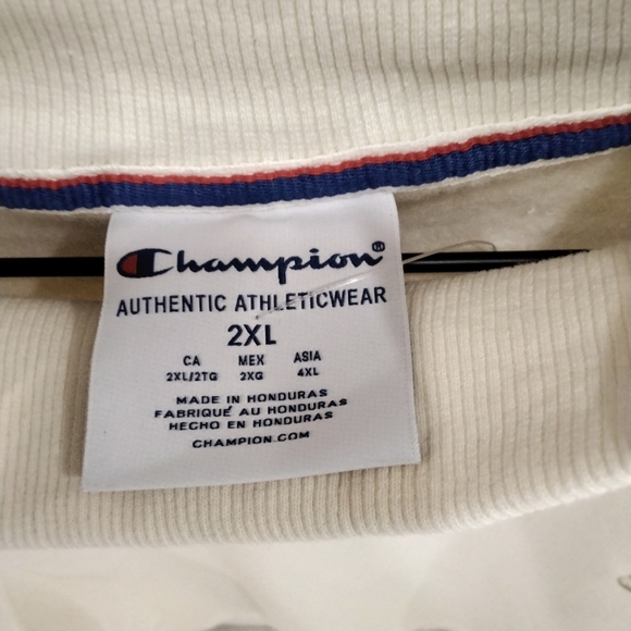 Champion Women's Sweatshirt nwot - Picture 3 of 5